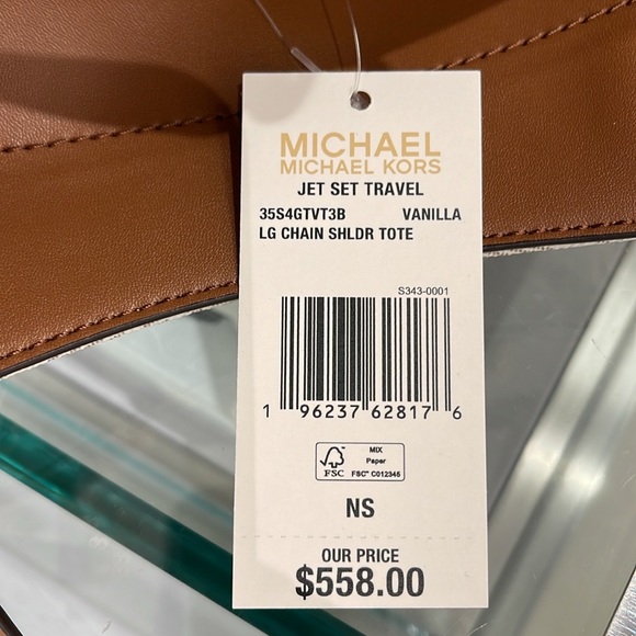 MICHAEL KORS LG CHAIN SHOULDER TOTE VANILLA NWT - Picture 14 of 16